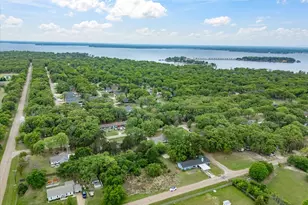 209 Pierce Dr, Mabank, TX 75156 - Photo 36