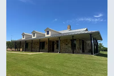 11918 Riek Road, Krum, TX 76249 - Photo 4