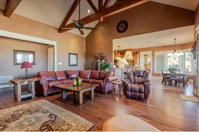 11918 Riek Road, Krum, TX 76249 - Photo 12