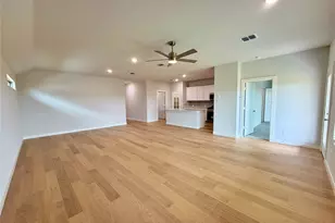 905 Pink Skies Dr, Princeton, TX 75407 - Photo 2