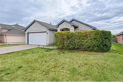 5348 Cameron Drive, Grand Prairie, TX 75052 - Photo 2