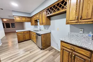 1124 Kathy Ln, Lewisville, TX 75067 - Photo 8