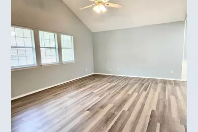 1124 Kathy Lane, Lewisville, TX 75067 - Photo 2