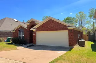 4805 Summer Oaks Ln, Fort Worth, TX 76123 - Photo 2