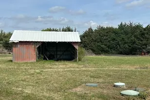 2028 Co Rd 4720, Leonard, TX 75452 - Photo 14