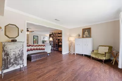 217 E Louella Drive, Hurst, TX 76054 - Photo 6