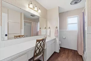 217 E Louella Dr, Hurst, TX 76054 - Photo 20