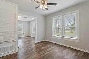 407 W Carnegie St, Winnsboro, TX 75494 - Photo 22