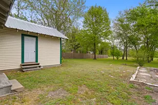 407 W Carnegie St, Winnsboro, TX 75494 - Photo 24