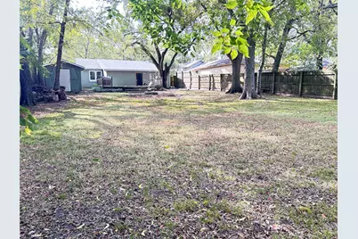 846 Davis Street S, Sulphur Springs, TX 75482 - Photo 32