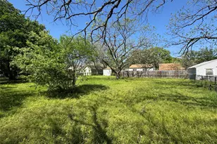 730 Sunset Dr, Irving, TX 75061 - Photo 4