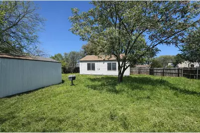 730 Sunset Drive, Irving, TX 75061 - Photo 16