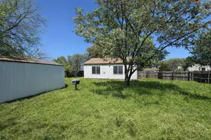 730 Sunset Dr, Irving, TX 75061 - Photo 16