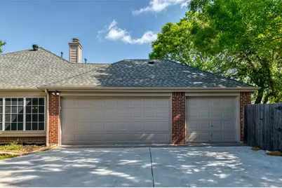 2716 Rocky Creek Drive, Mansfield, TX 76063 - Photo 4
