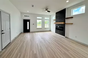 1401 Clark St, Greenville, TX 75401 - Photo 14