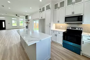 1401 Clark St, Greenville, TX 75401 - Photo 8