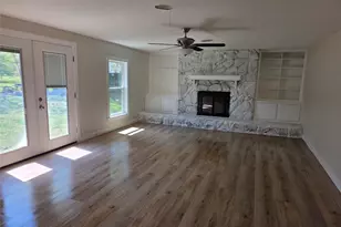 501 White St, Whitesboro, TX 76273 - Photo 12