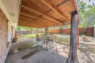 821 Prestwick St, Bedford, TX 76022 - Photo 38