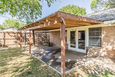 821 Prestwick Street, Bedford, TX 76022 - Photo 34