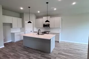 215 Sweetwater Dr, Weatherford, TX 76086 - Photo 8
