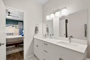 3550 Country Square Dr, Carrollton, TX 75006 - Photo 14