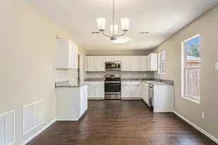 8732 Hunters Point Way, Fort Worth, TX 76123 - Photo 12