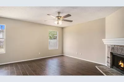 8732 Hunters Point Way, Fort Worth, TX 76123 - Photo 4