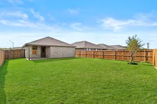 504 Marsh St, Cleburne, TX 76033 - Photo 22