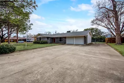 3711 E Devonshire Court, Irving, TX 75062 - Photo 1