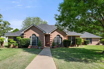 2800 Coventry Road, Crowley, TX 76036 - Photo 1