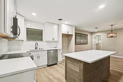 4241 Whitfield Avenue, Fort Worth, TX 76109 - Photo 12