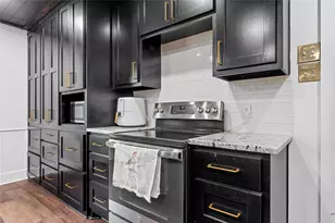 303 E Karels Dr, Robinson, TX 76706 - Photo 8