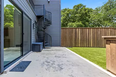 2325 Hondo Avenue, Dallas, TX 75219 - Photo 34