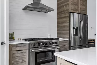 2325 Hondo Avenue, Dallas, TX 75219 - Photo 22