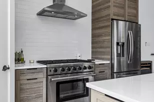 2325 Hondo Ave, Dallas, TX 75219 - Photo 22