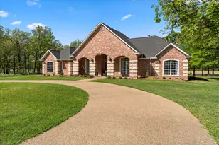 254 Pr 5987, Yantis, TX 75497 - Photo 2