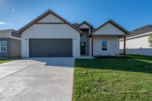 213 Marble Creek Dr, Fort Worth, TX 76131 - Photo 1