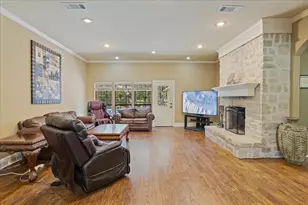 162 Shady Oaks Cir, Sherman, TX 75092 - Photo 8