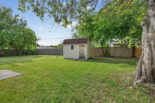 212 Childers Ave, Benbrook, TX 76126 - Photo 28