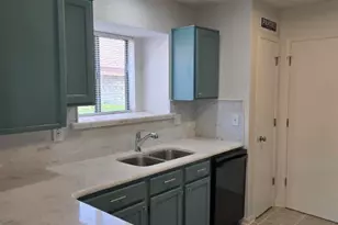 6412 Canyon Cir, Fort Worth, TX 76133 - Photo 8