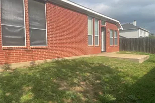 1825 Kingsbrook Trail, Fort Worth, TX 76120 - Photo 28