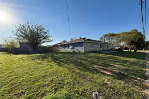 9444 Lipton Ln, Dallas, TX 75217 - Photo 20