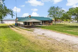 2310 Drain Dr, Saint Paul, TX 75098 - Photo 1