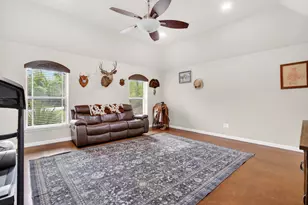 125 Miramar Cir, Weatherford, TX 76085 - Photo 6