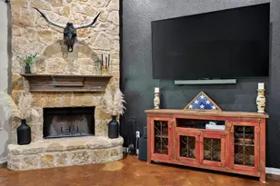 125 Miramar Cir, Weatherford, TX 76085 - Photo 8