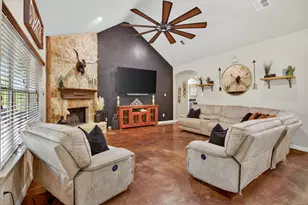 125 Miramar Cir, Weatherford, TX 76085 - Photo 4