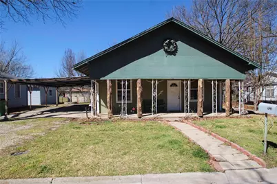 923 S Wine Street, Gainesville, TX 76240 - Photo 1