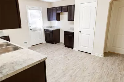 1503 Cardinal Drive, Ennis, TX 75119 - Photo 4