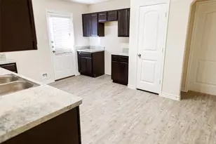 1503 Cardinal Dr, Ennis, TX 75119 - Photo 4