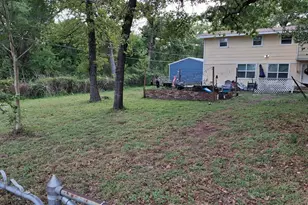 304 Ridgewood Dr, Tool, TX 75143 - Photo 2